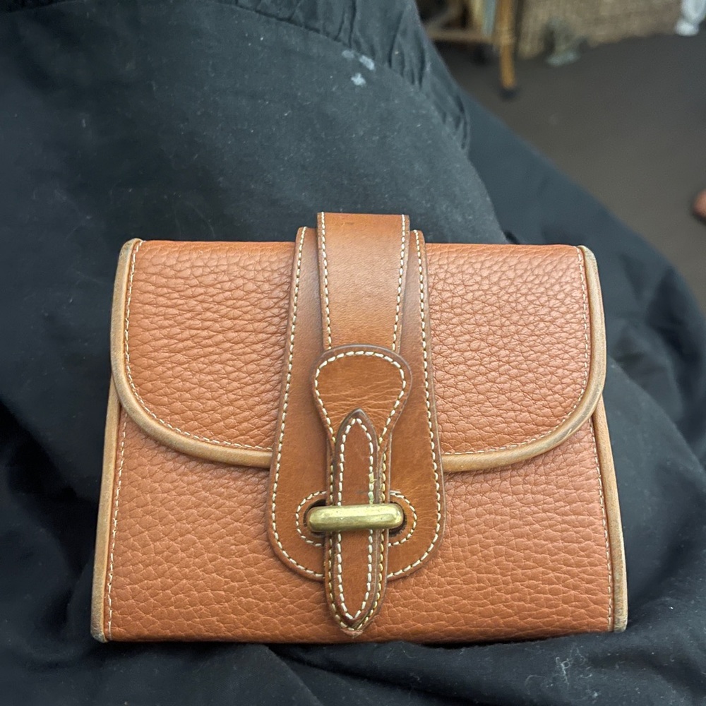 Vintage Dooney & Bourke Men’s Lesther Wallet. Like New!